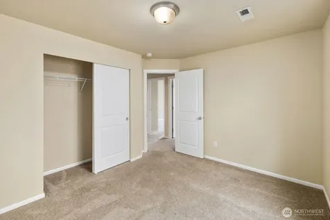 25912 35th Place S Kent WA 98032