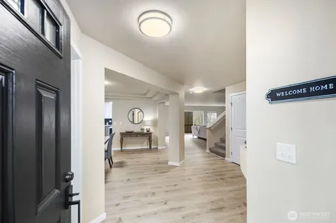 25912 35th Place S Kent WA 98032