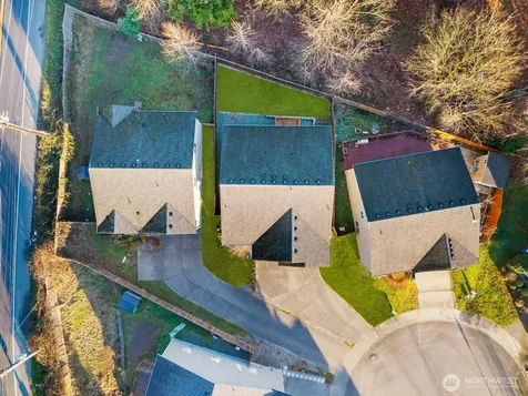 25912 35th Place S Kent WA 98032