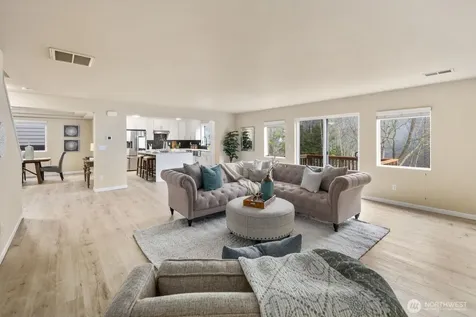 25912 35th Place S Kent WA 98032