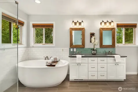 211 210th Avenue NE Sammamish WA 98074