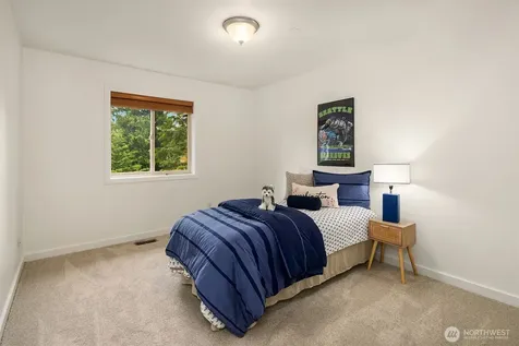 211 210th Avenue NE Sammamish WA 98074
