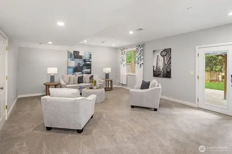 211 210th Avenue NE Sammamish WA 98074