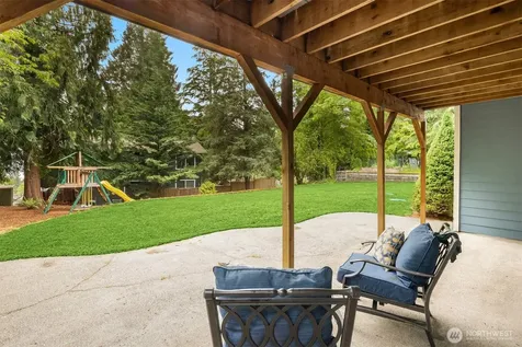 211 210th Avenue NE Sammamish WA 98074