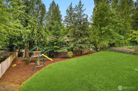 211 210th Avenue NE Sammamish WA 98074