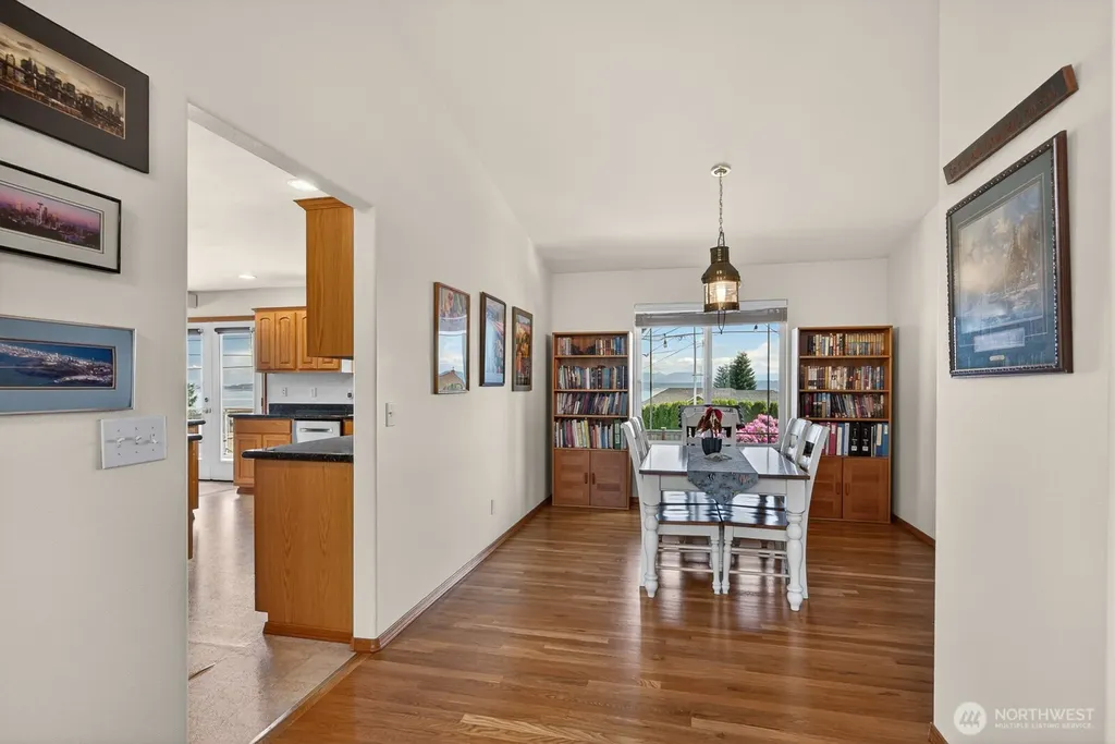 510 Sunnycrest Camano Island WA 98282