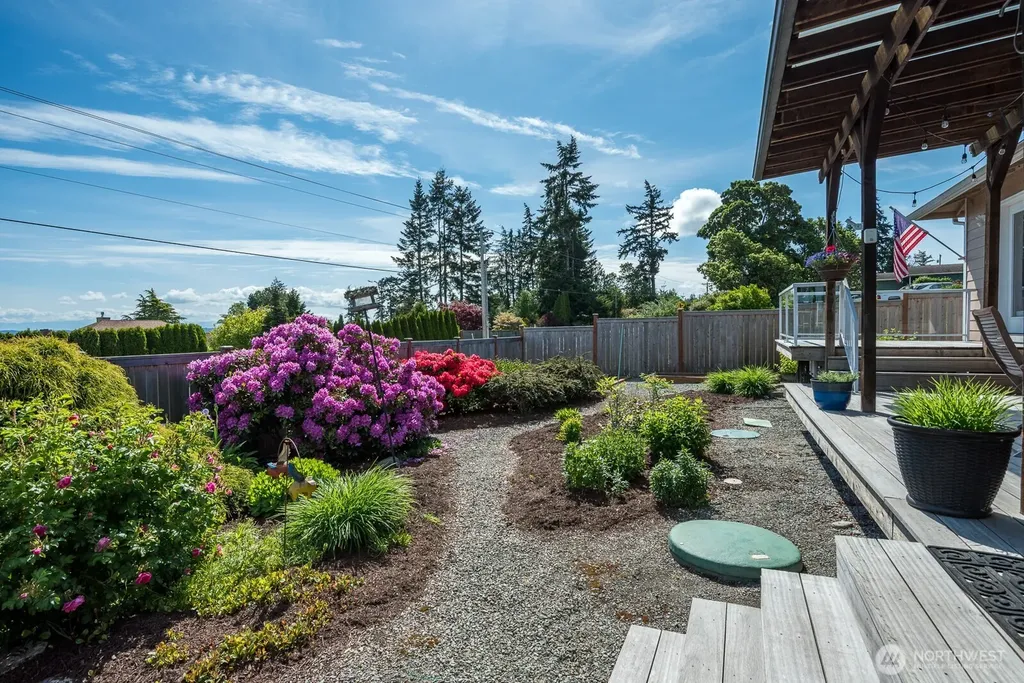 510 Sunnycrest Camano Island WA 98282