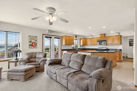 510 Sunnycrest Camano Island WA 98282