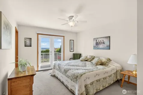 510 Sunnycrest Camano Island WA 98282