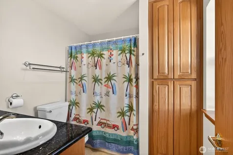 510 Sunnycrest Camano Island WA 98282