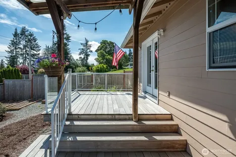 510 Sunnycrest Camano Island WA 98282