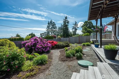 510 Sunnycrest Camano Island WA 98282