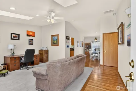 510 Sunnycrest Camano Island WA 98282