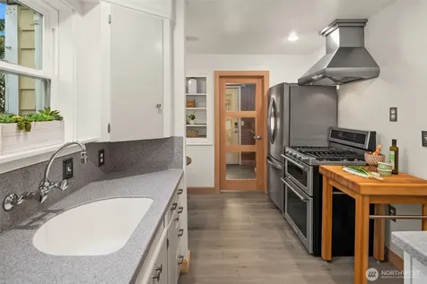 7741 16th Avenue NW Seattle WA 98117