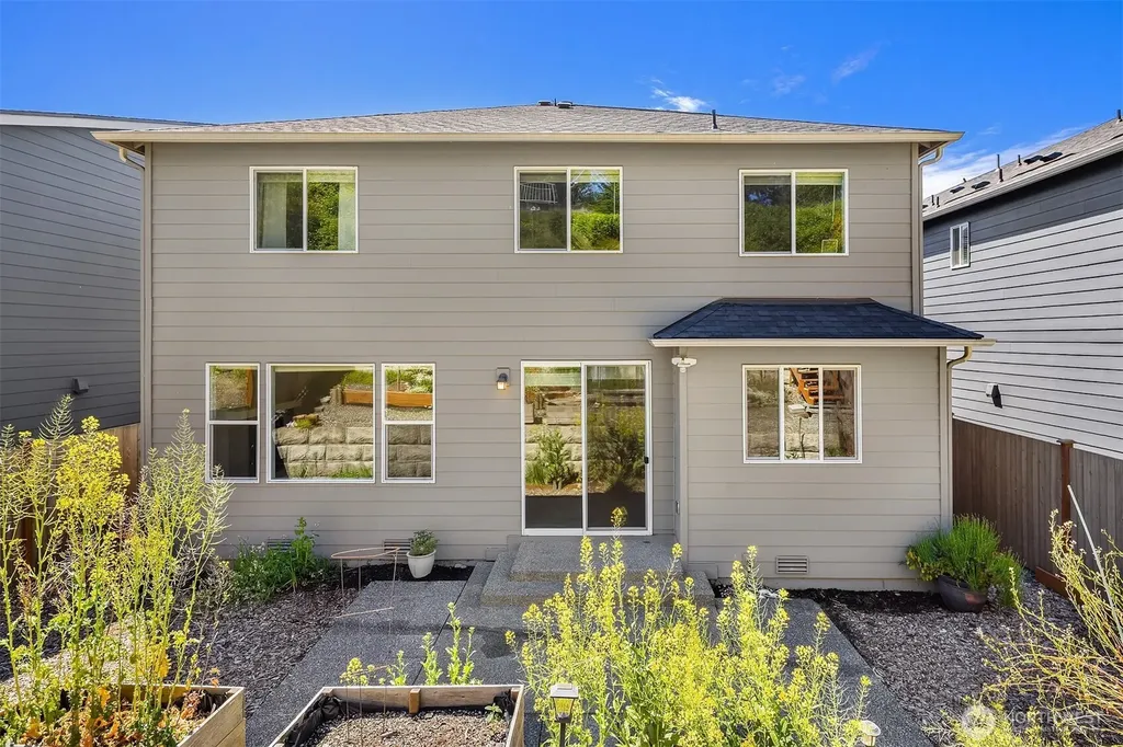 27920 15th Avenue S Federal Way WA 98003