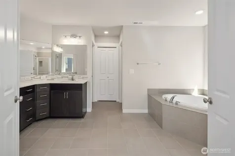 27920 15th Avenue S Federal Way WA 98003