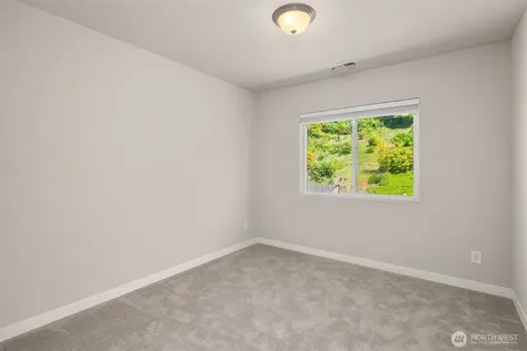 27920 15th Avenue S Federal Way WA 98003