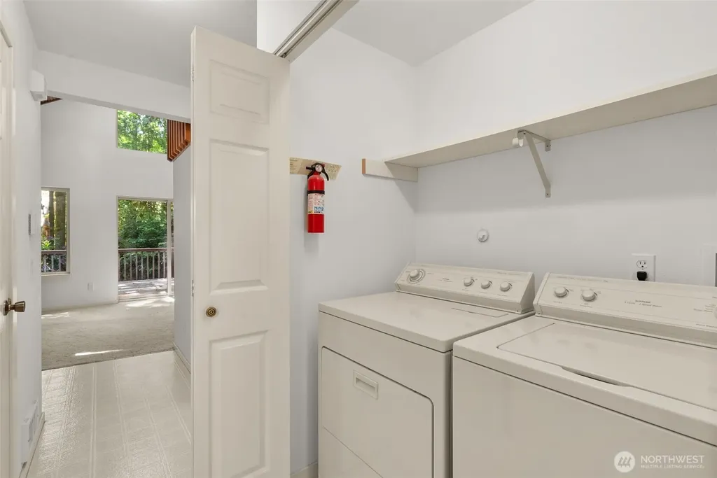 431 E Pointes Drive E Shelton WA 98584