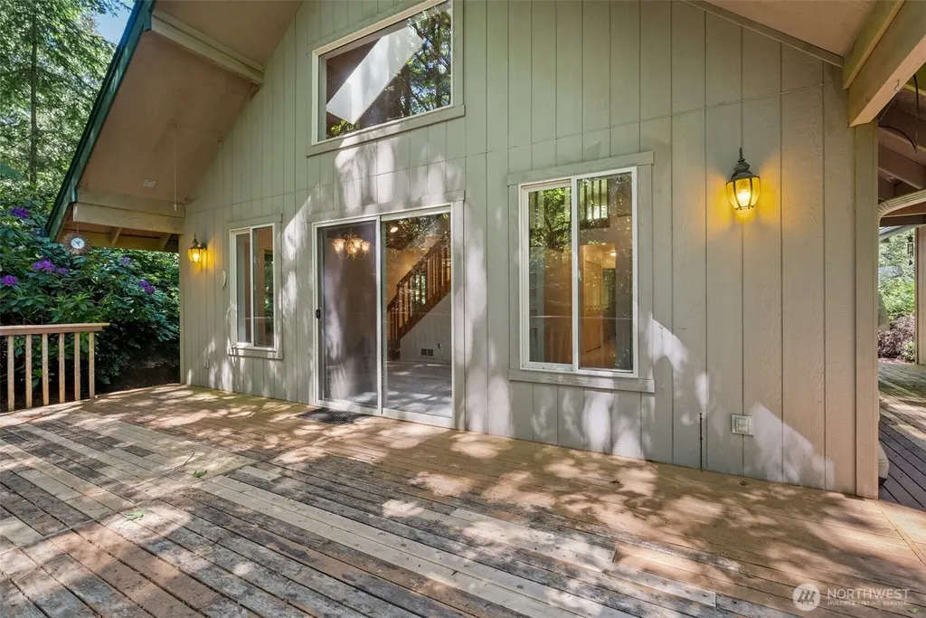 431 E Pointes Drive E Shelton WA 98584
