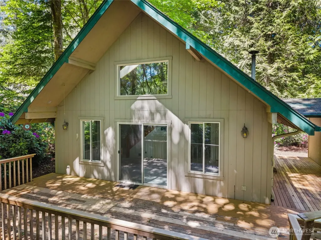 431 E Pointes Drive E Shelton WA 98584