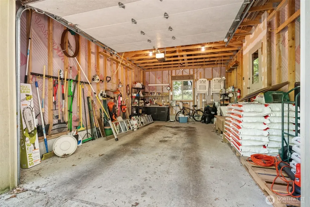 431 E Pointes Drive E Shelton WA 98584