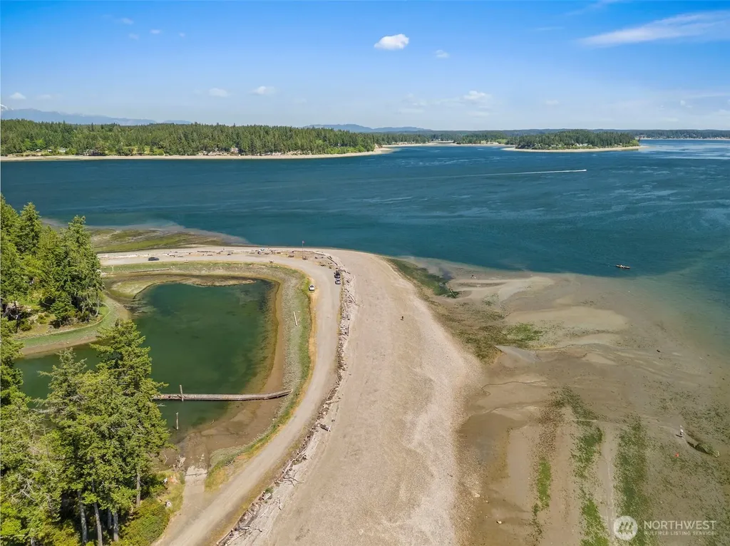 431 E Pointes Drive E Shelton WA 98584
