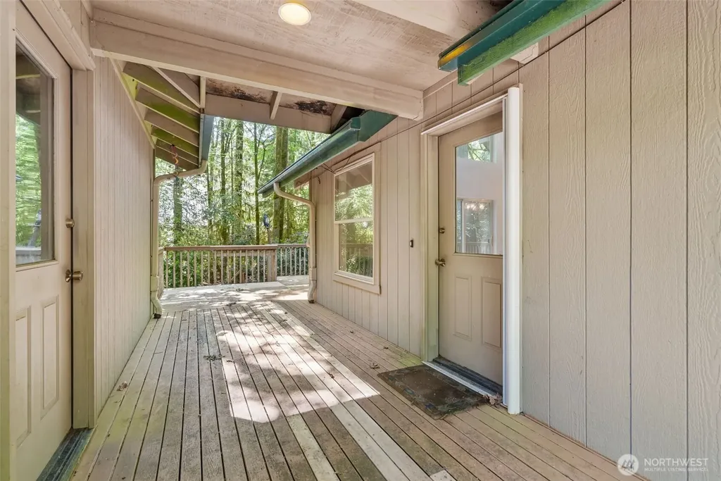 431 E Pointes Drive E Shelton WA 98584