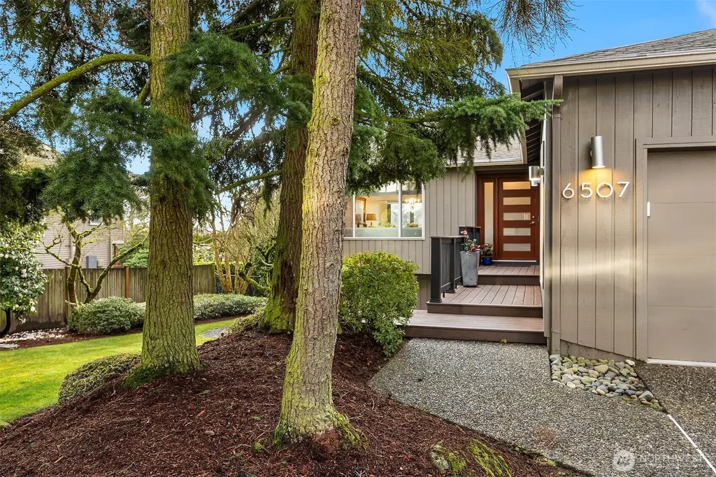 6507 113th Avenue NE Kirkland WA 98033