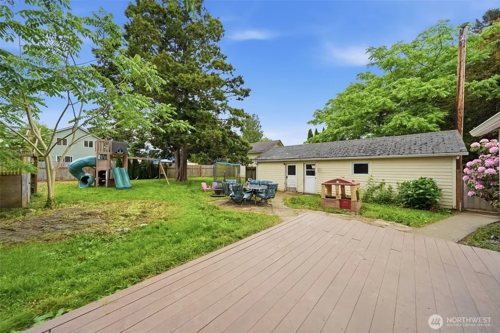 207 Cedar Avenue Sultan WA 98294