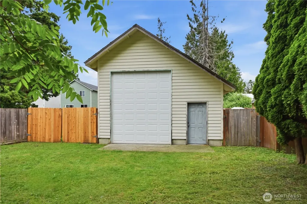 207 Cedar Avenue Sultan WA 98294