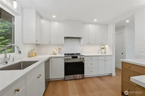 17102 NE 84th Street Redmond WA 98052