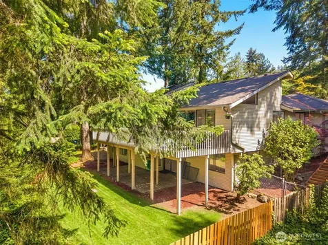 5221 Somerset Drive SE Bellevue WA 98006
