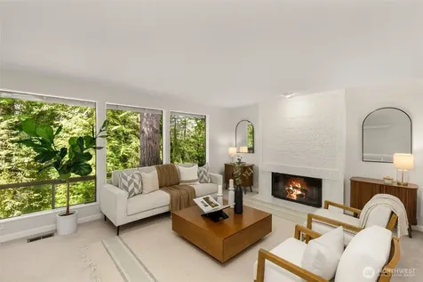 5221 Somerset Drive SE Bellevue WA 98006