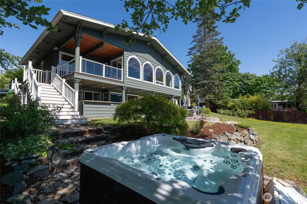 18452 S West View Road Mount Vernon WA 98274