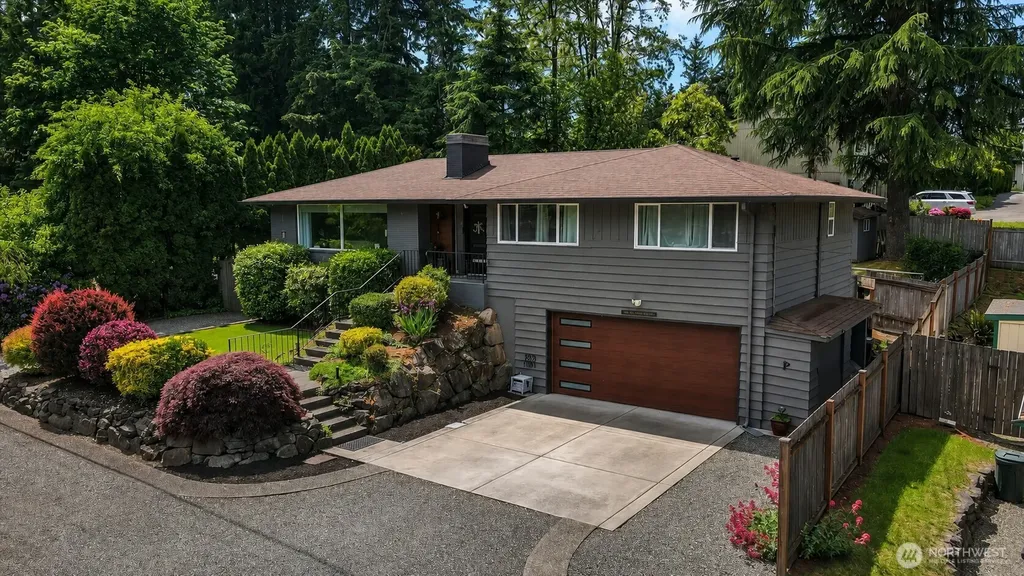 829 Maplewood Avenue Kent WA 98030