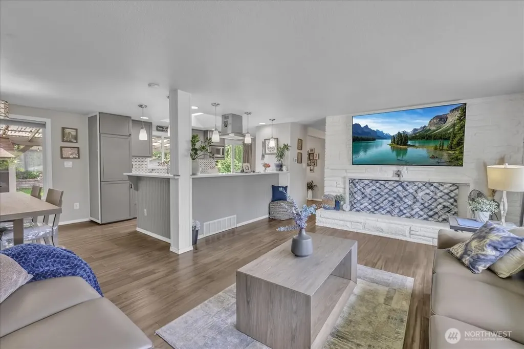 829 Maplewood Avenue Kent WA 98030