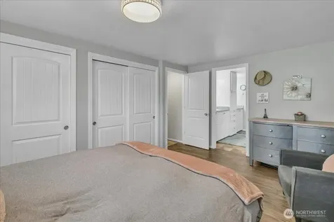 829 Maplewood Avenue Kent WA 98030