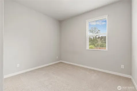 30003 19th Avenue S Federal Way WA 98003