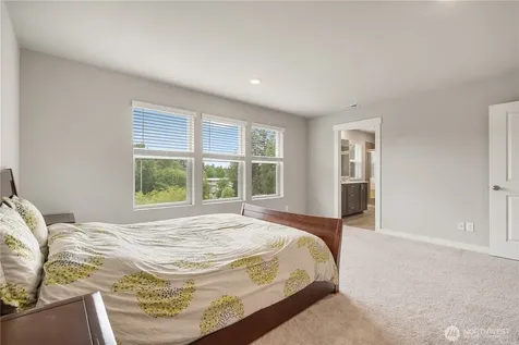 30003 19th Avenue S Federal Way WA 98003