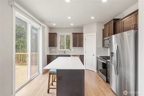 30003 19th Avenue S Federal Way WA 98003