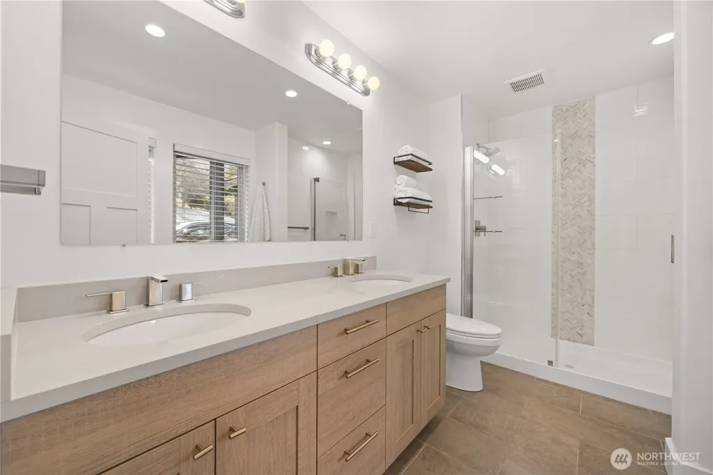 21 Grace Lane Chelan WA 98816