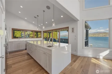 21 Grace Lane Chelan WA 98816