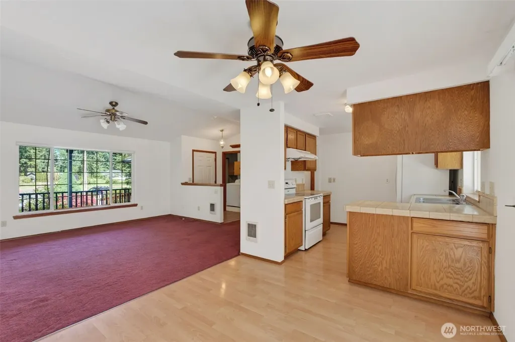 51 E Lambeth Way Shelton WA 98584