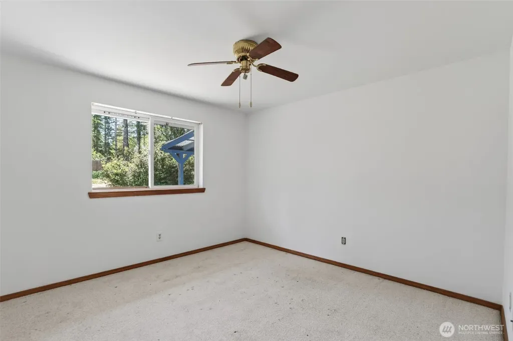 51 E Lambeth Way Shelton WA 98584