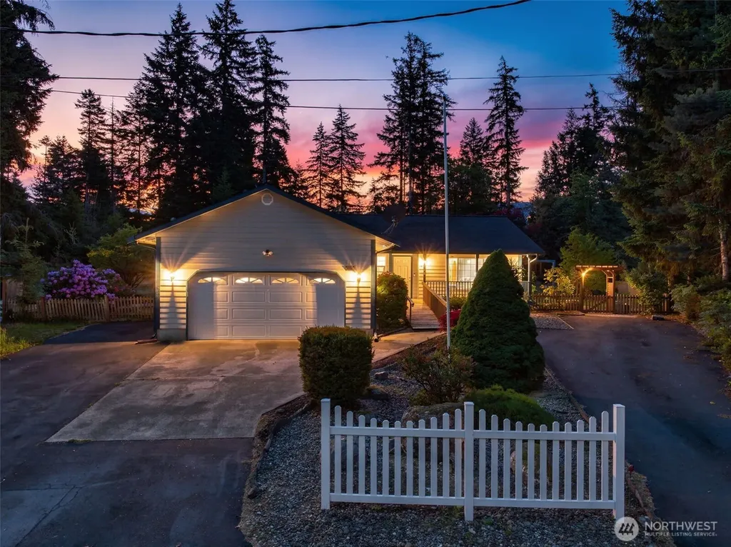 51 E Lambeth Way Shelton WA 98584