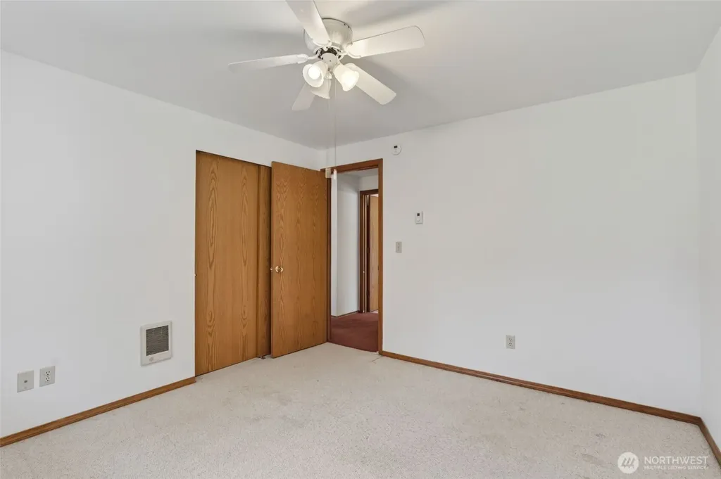 51 E Lambeth Way Shelton WA 98584