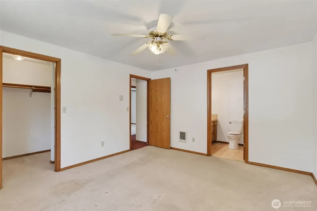 51 E Lambeth Way Shelton WA 98584