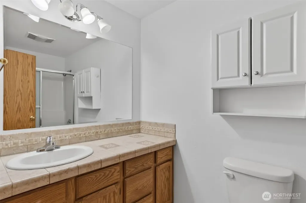 51 E Lambeth Way Shelton WA 98584