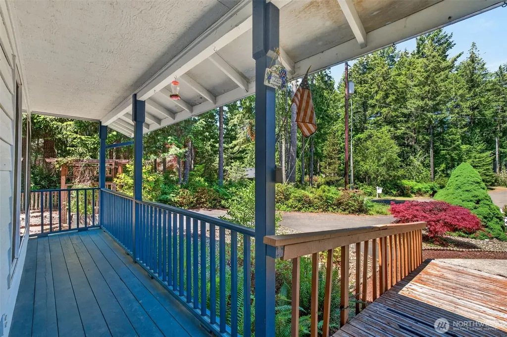 51 E Lambeth Way Shelton WA 98584