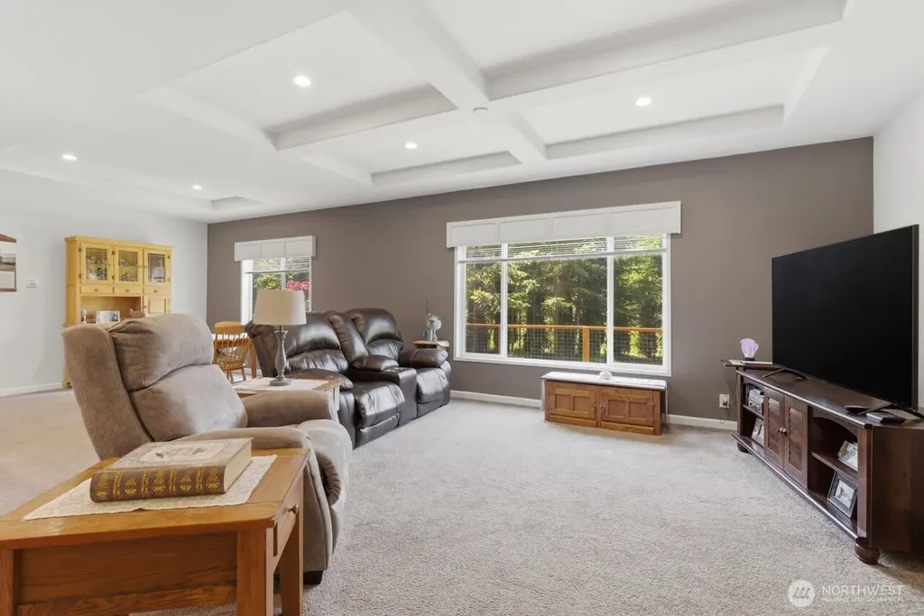 29377 Scenic Drive NE Poulsbo WA 98370